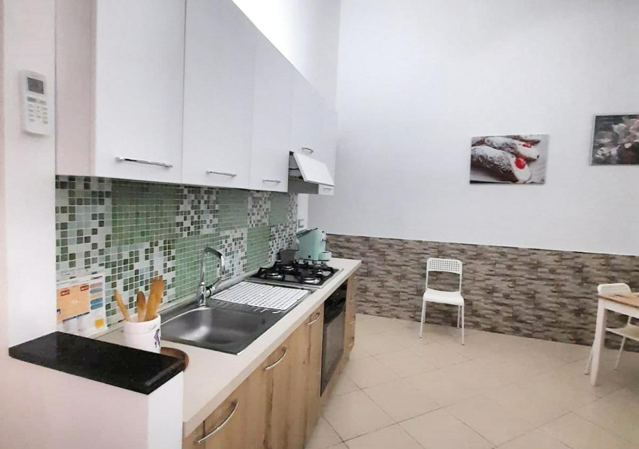 O'Paisi Casa Vacanze 阿沃拉 外观 照片