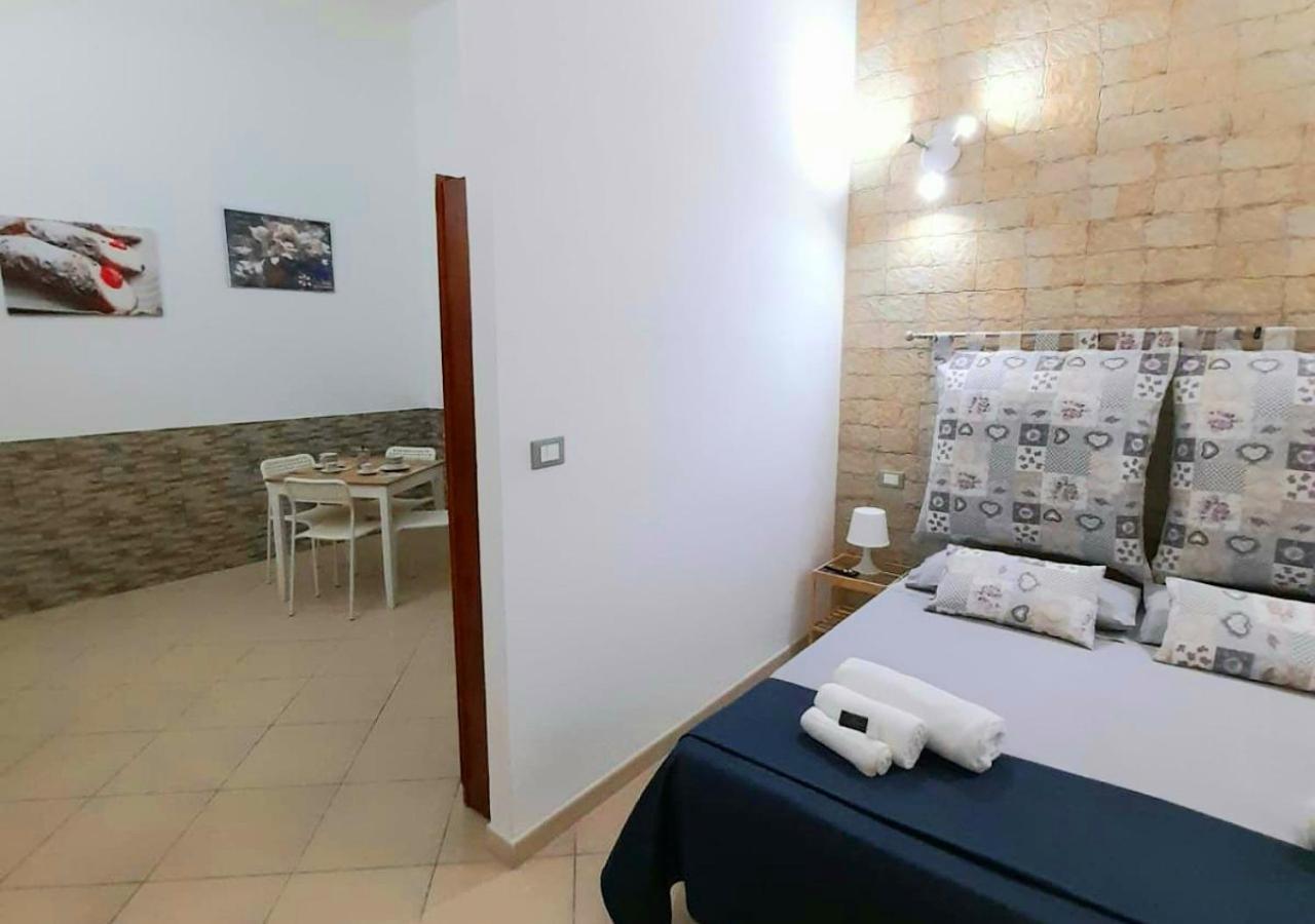 O'Paisi Casa Vacanze 阿沃拉 外观 照片