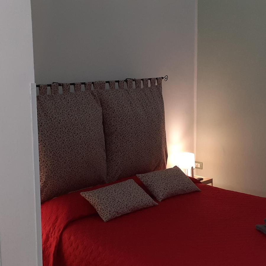 O'Paisi Casa Vacanze 阿沃拉 外观 照片
