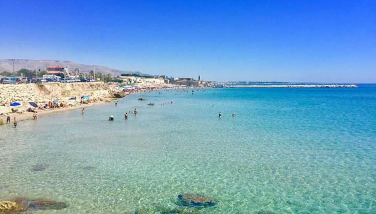 O'Paisi Casa Vacanze 阿沃拉 外观 照片